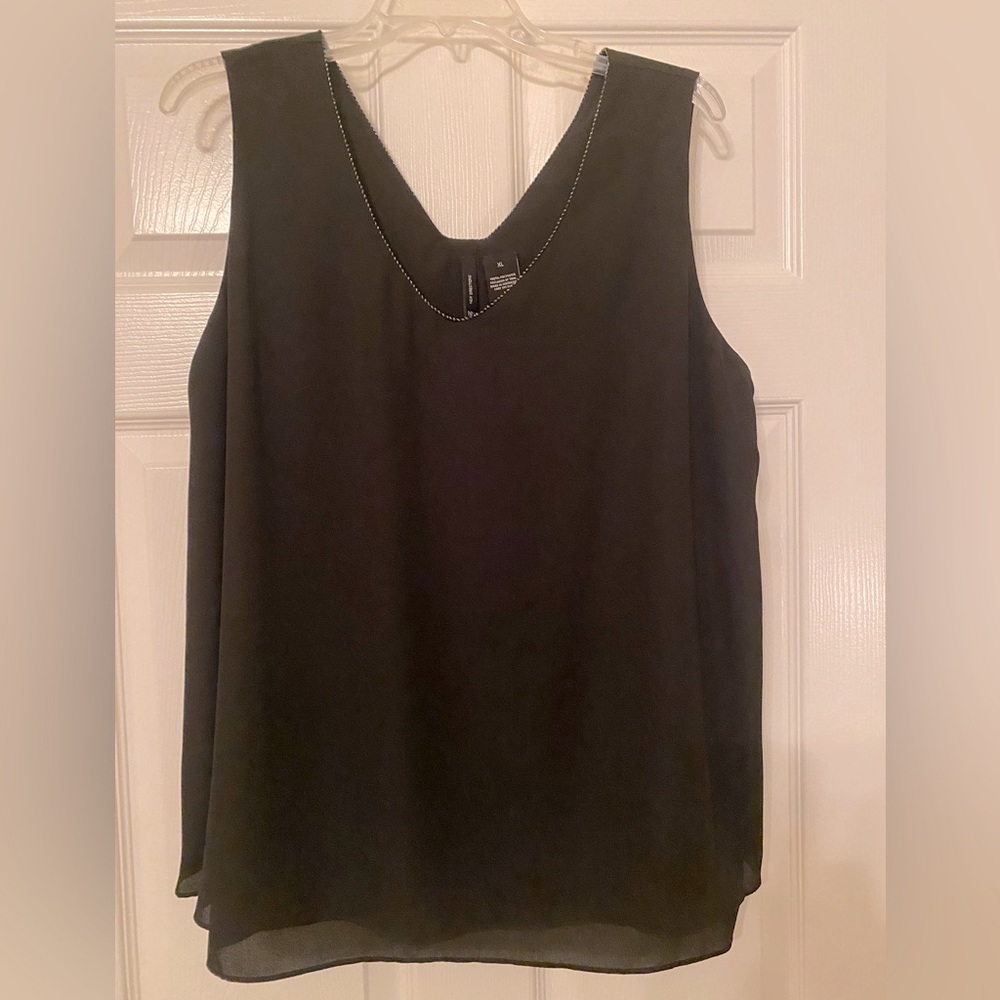 NWT metallic-edged V-neck bow back sleeveless top